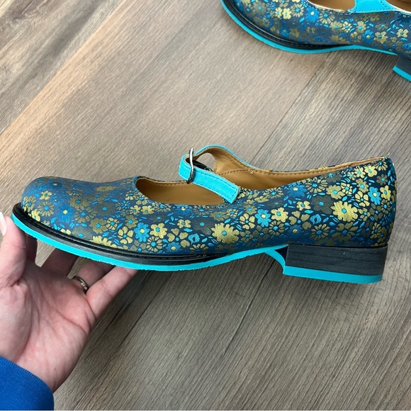 John Fluevog Biblio Barnett Blue & Green Floral Flat Mary Janes Size 9 - Picture 7 of 12